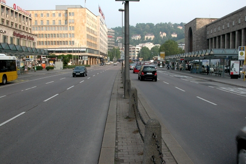 Arnulf-Klett-Platz